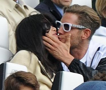 结婚不到3个月,“将门名媛”朱珠的精英老公就露馅了?