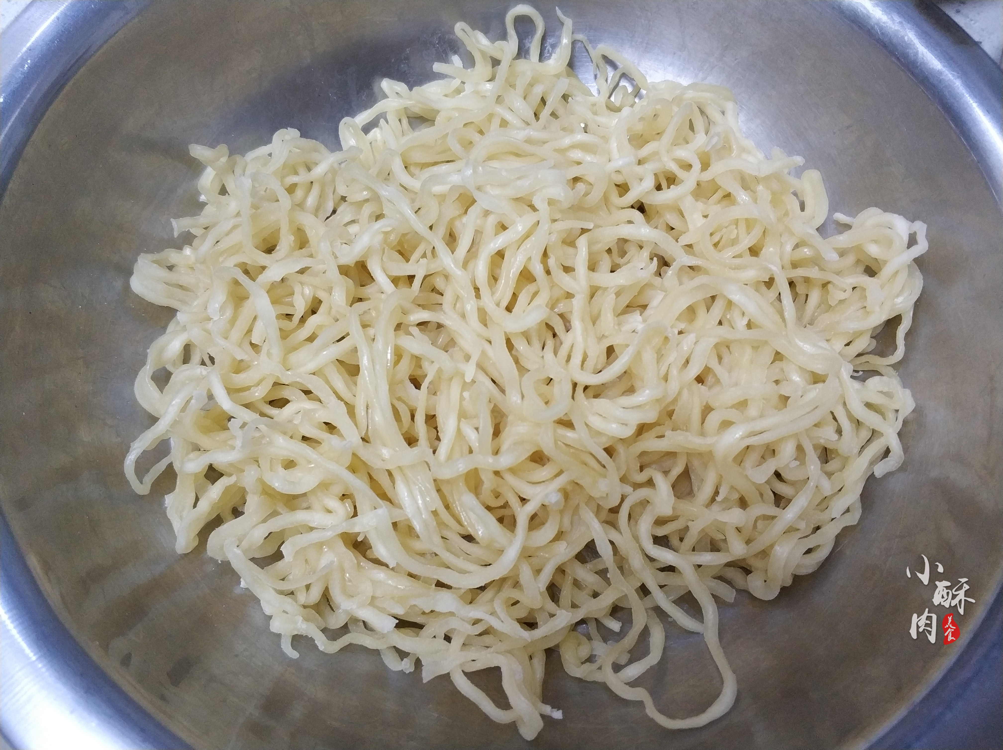 炒面的面条煮多久炒出的面才劲道,炒面用蒸的好还是水煮的好