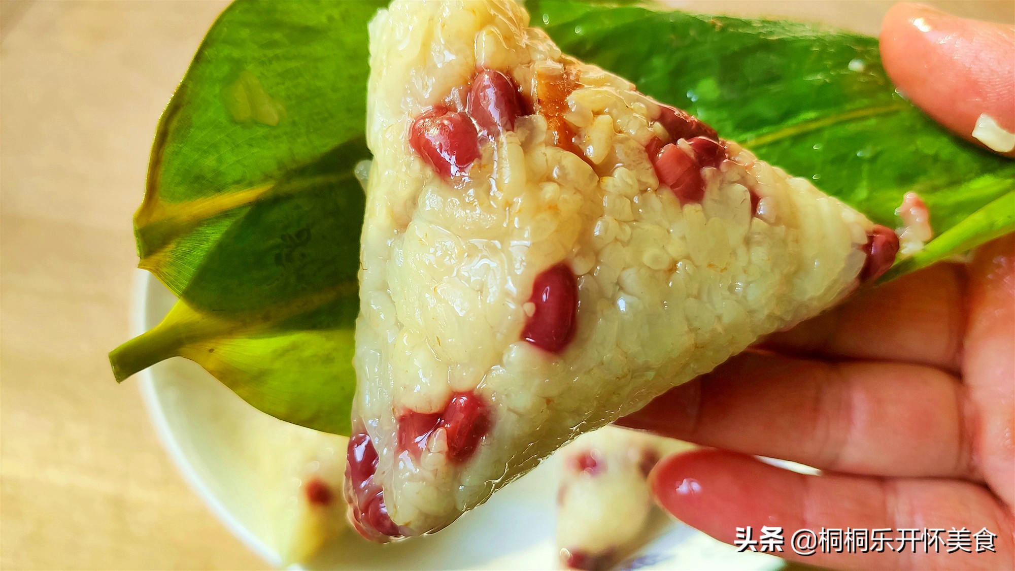 包粽子教程最简单的包法,不会包粽子简单包粽子方法