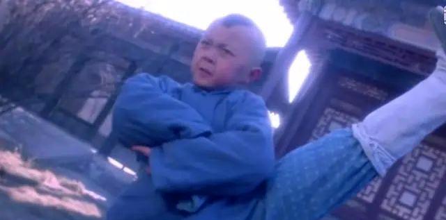 一代童星没落史:李连杰接班人谢苗翻红艰难,悄悄娶回仙3圣姑