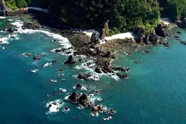 缅甸是一个让人着迷的地方,缅甸这个国家的特色