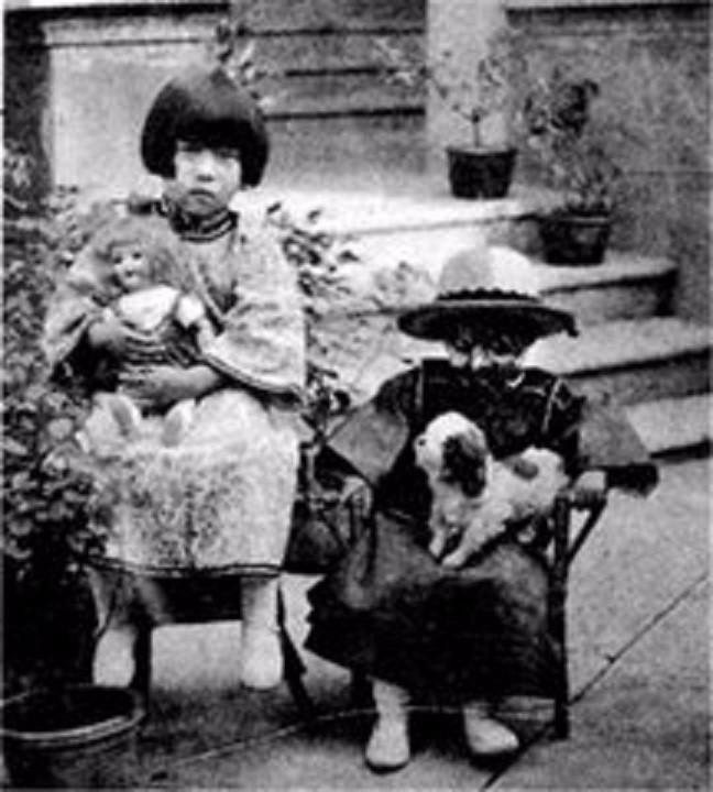 张爱玲在美国晚年生活经历,张爱玲嫁给65岁老作家贫寒度日