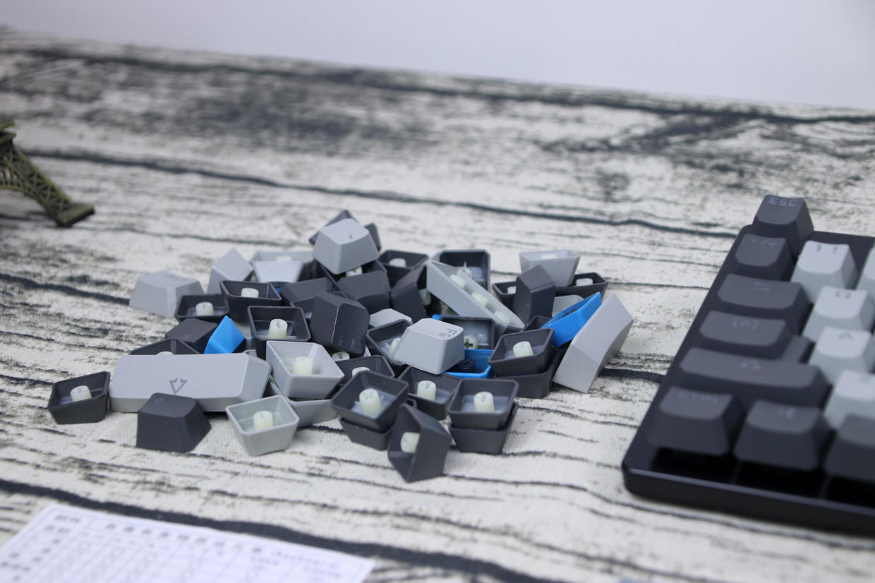 血手幽灵b770是热插拔么,血手幽灵b760t键盘测评