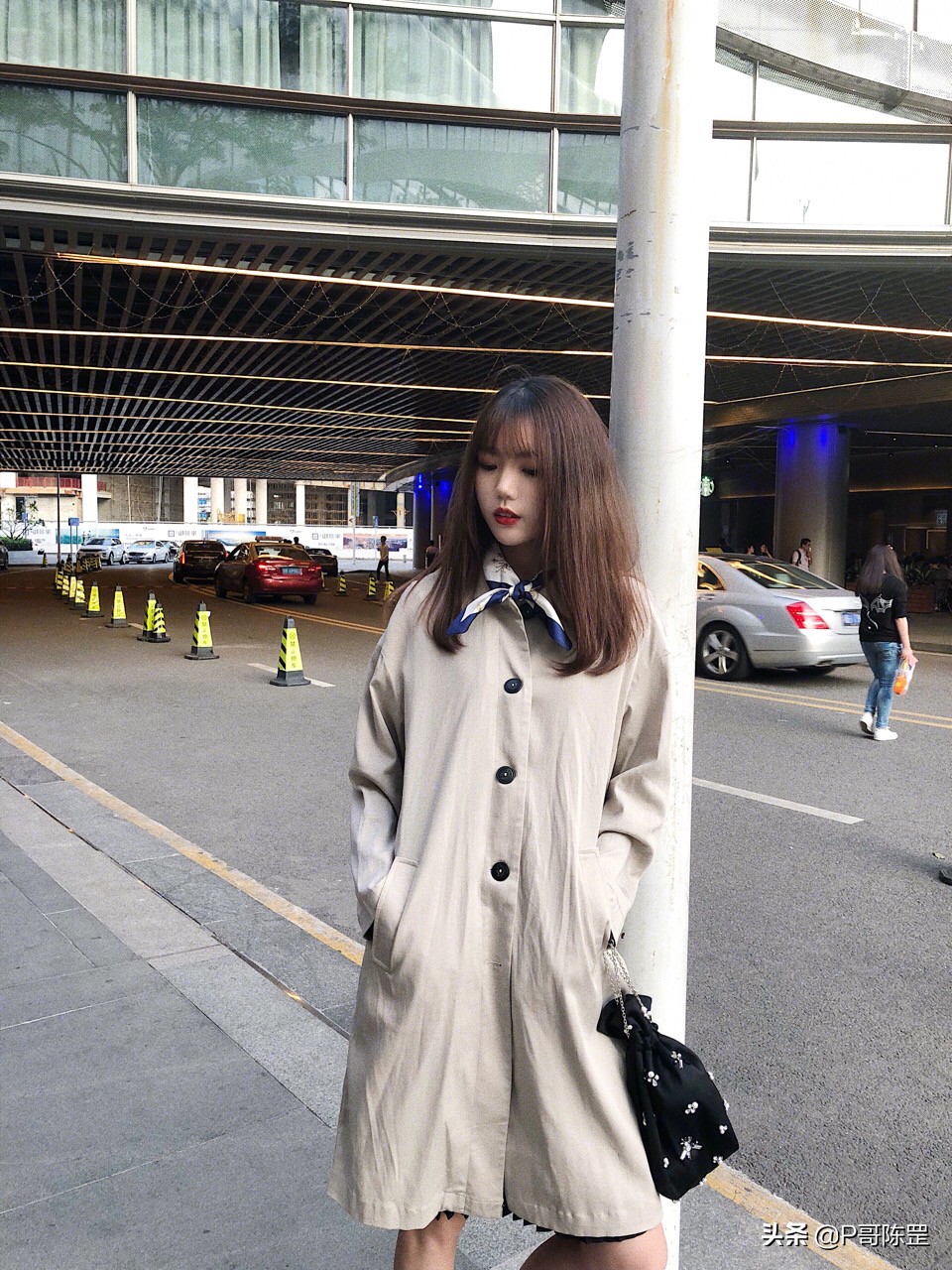 「原创首发」「P哥设计」「街拍」真丝小方巾《黄金时代》3