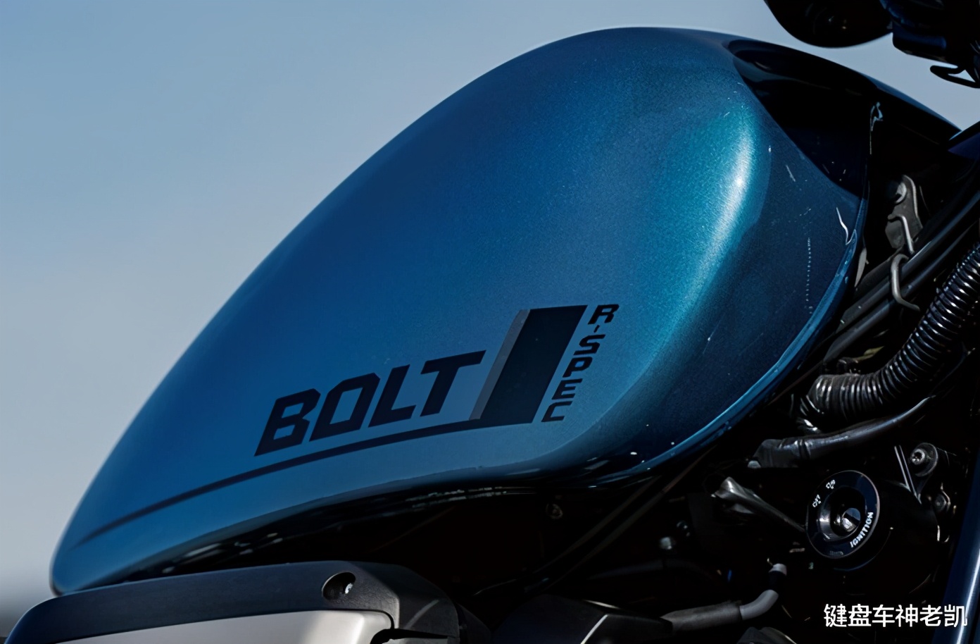 雅马哈BOLT更新2021款，和同为“日式太子”的CM1100你选谁？