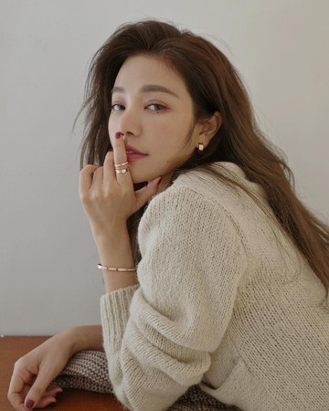 卡地亚暖心礼宠他与她期间限定红盒烫印服务秀个人风格