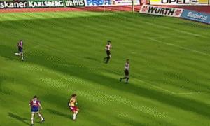 足坛宿茂臻,现役足坛头球最厉害的十大球员