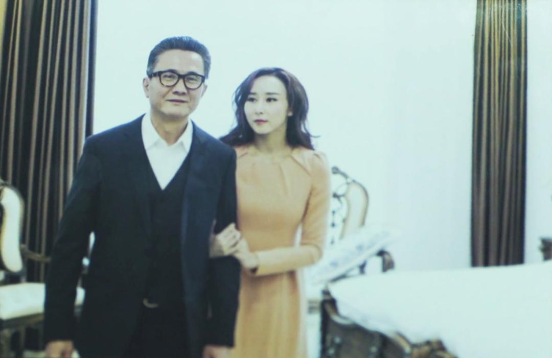 高小凤哪里吸引了高育良,高小凤多少岁遇见高育良