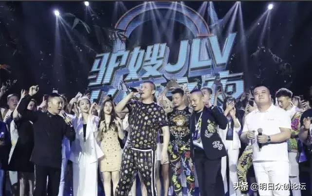 一代鞋王“作死”路:上市4年负债30亿,创始人子女放弃继承权