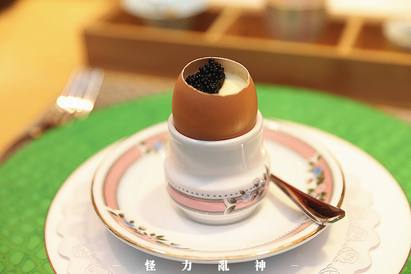 无边泳池、宝藏日料、马杀鸡，藏在湖滨南的星级酒店承包我一整天