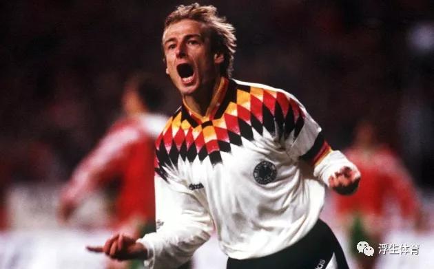 足球解密:某球星的经纪人是自己亲爹,但也会六亲不认的狗咬狗