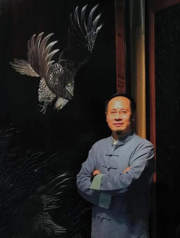 时代记忆：与工笔檀雕的不解情缘——木作雕刻大师薛爱民