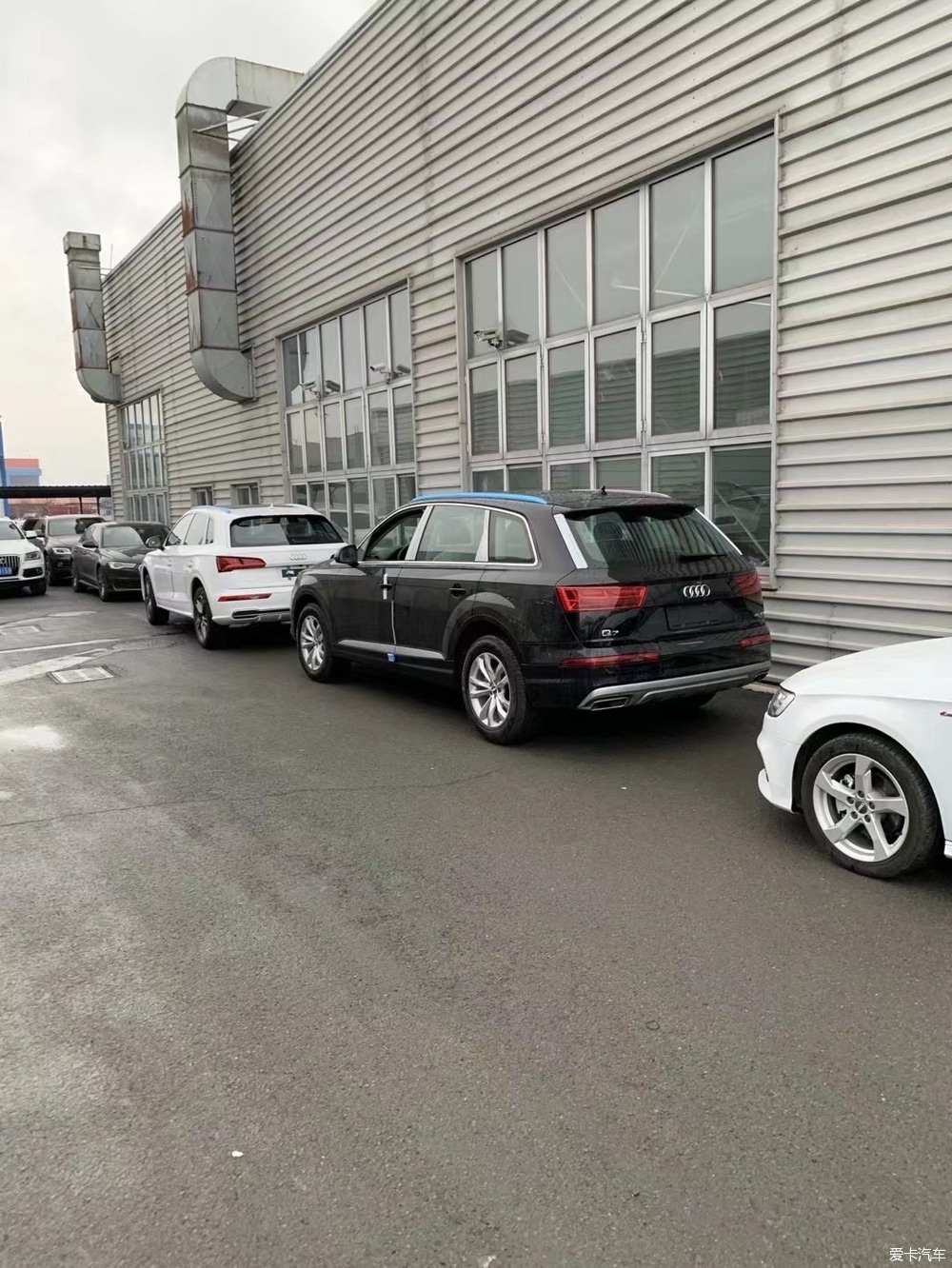 30万预算能买哪年的奥迪q7,落地70万不到的车