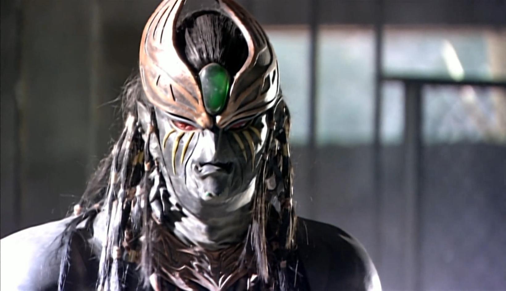 假面骑士空我：为何玫瑰姐宁可笑着被一条警官射杀，也不还手？