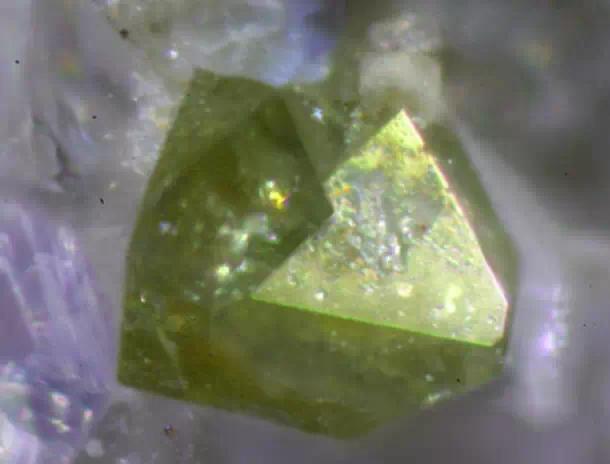 黄金矿石的鉴别方法,100种漂亮矿石