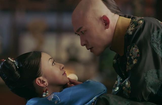 她是嘉庆帝生母，第一次被乾隆强幸时，为何乾隆激动不已？