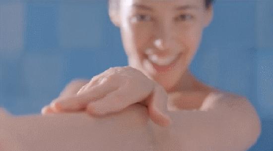 小米生态进军“搓澡业”?电动“小手”自动搓泥,不费力身体变白