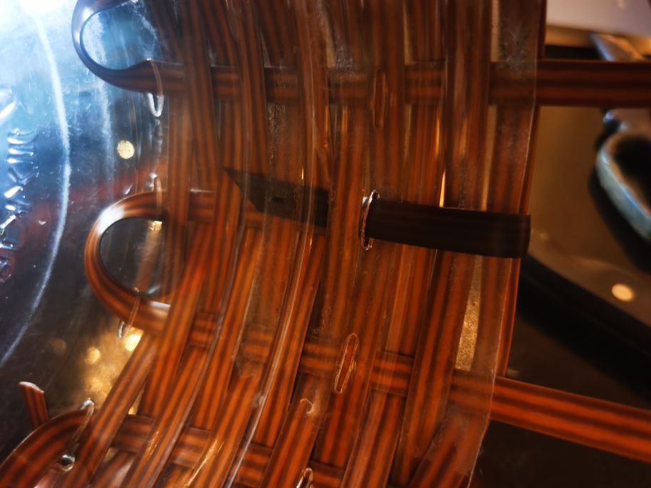 废旧塑料瓶做花盆过程,废旧塑料瓶制作花盆的视频