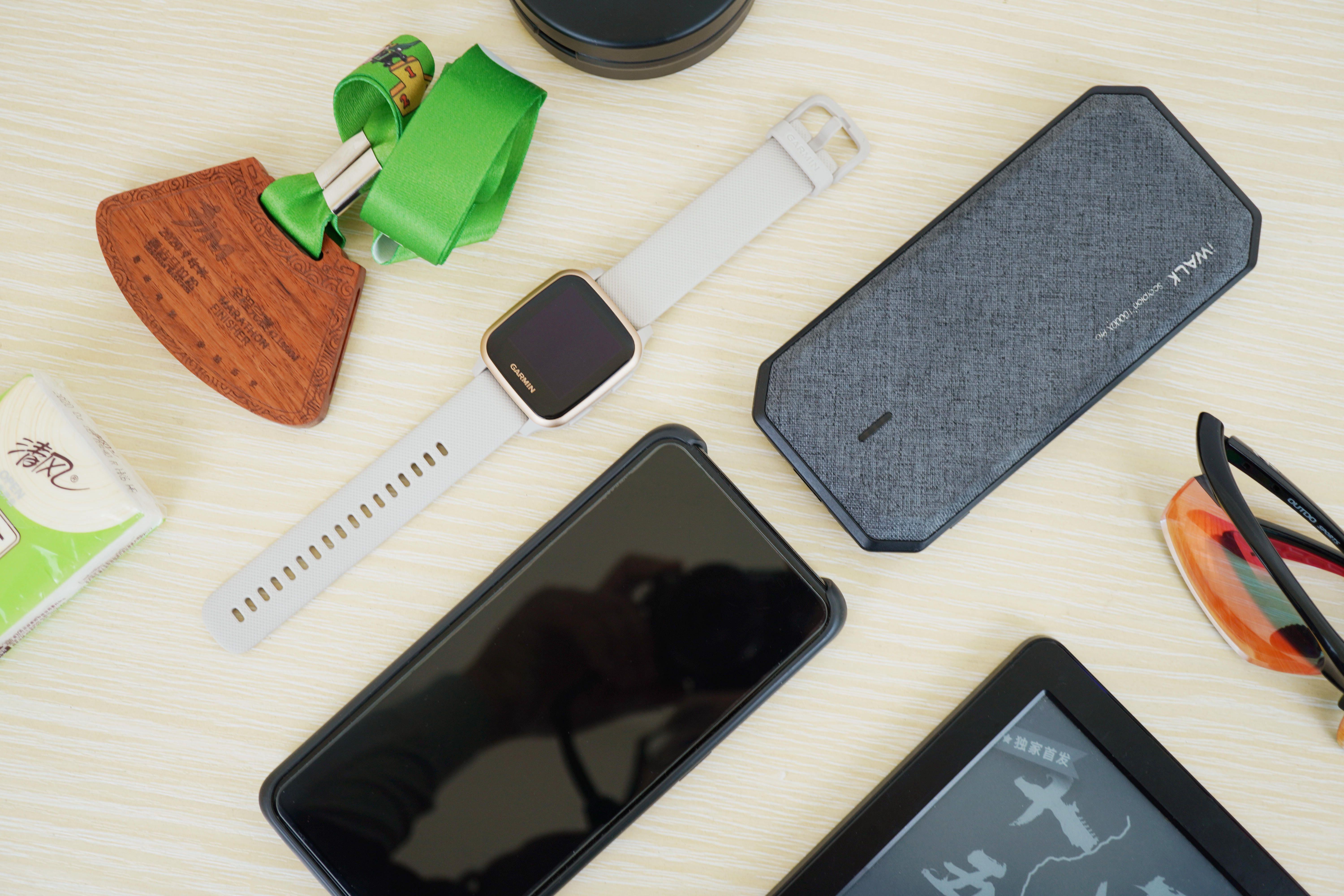 日式清新，便捷随身—elecom宜丽客数码收纳平板包SC01