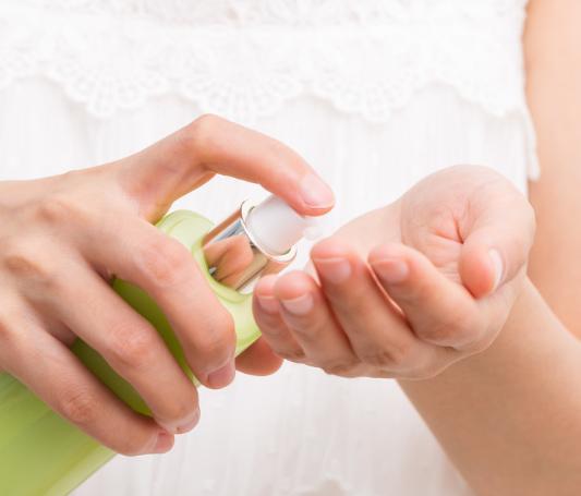 脸上总是一抹油腻腻？教你一招，告别油腻，皮肤更清爽