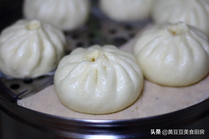 包子怎样做又松软又白又好吃,包子怎么包蒸出来才好看