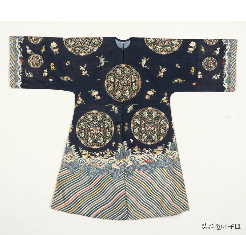 清代贵妇服饰,清朝贵妇装扮