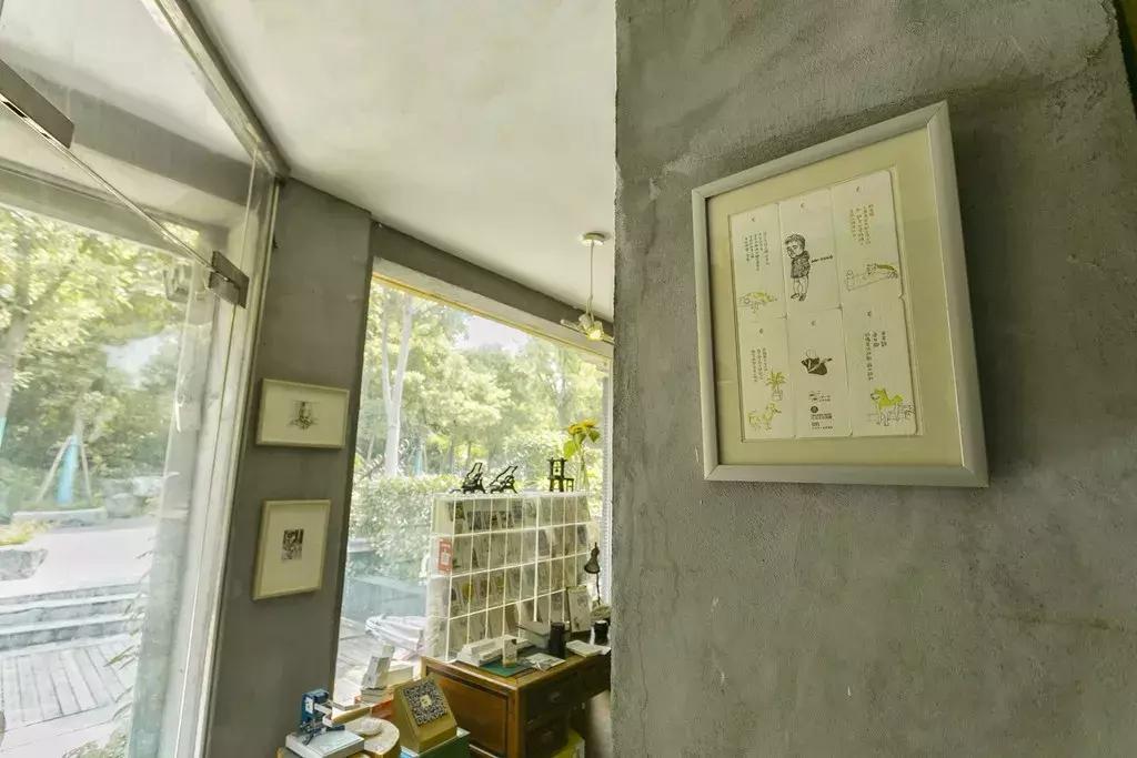 独此一家,机器跨越百年,户部山上的这家小店印出家乡生活的墨迹