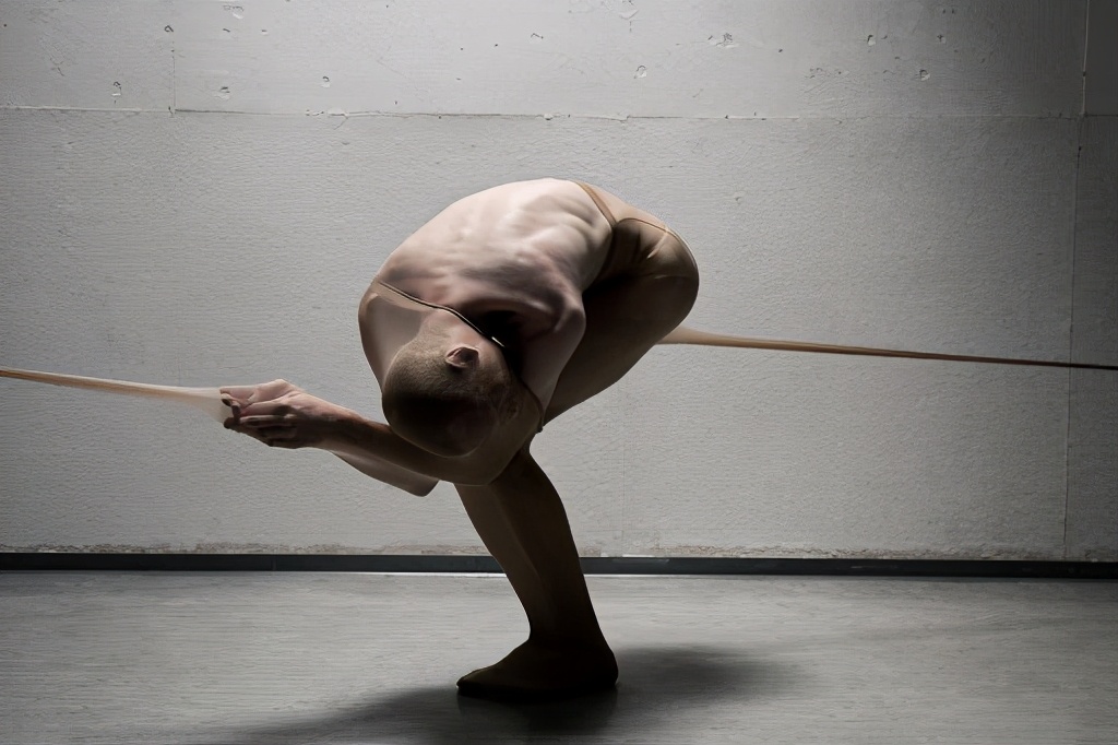 *袜丝**是给男人穿的?几分钟看完《*袜丝**的前世今生》