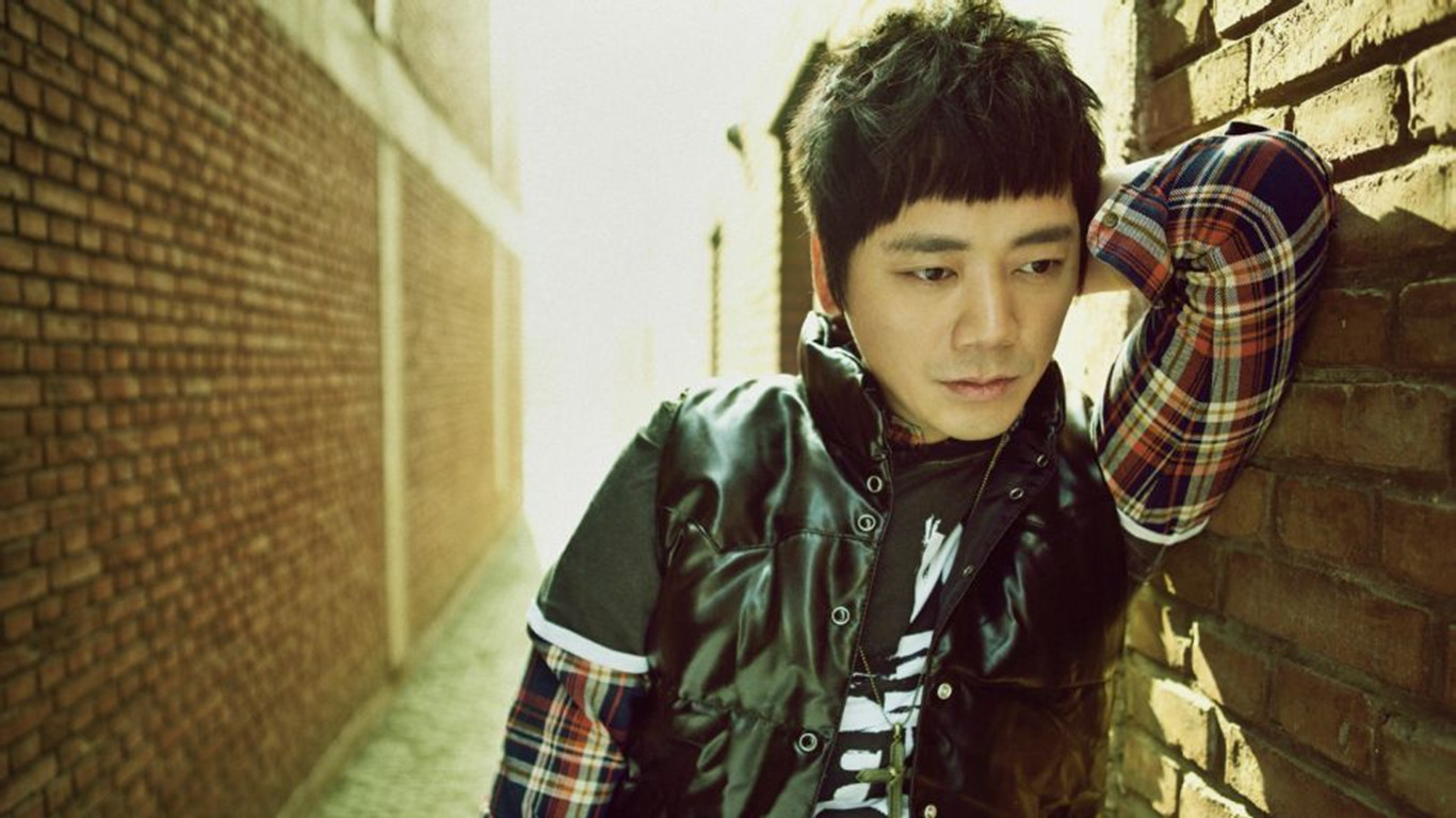 风流倜傥的“信”,肆意游走女人间,49岁和交往17年的女友分手