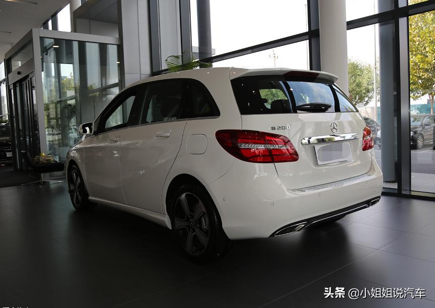 奔驰新款b200,入门级奔驰2.0t