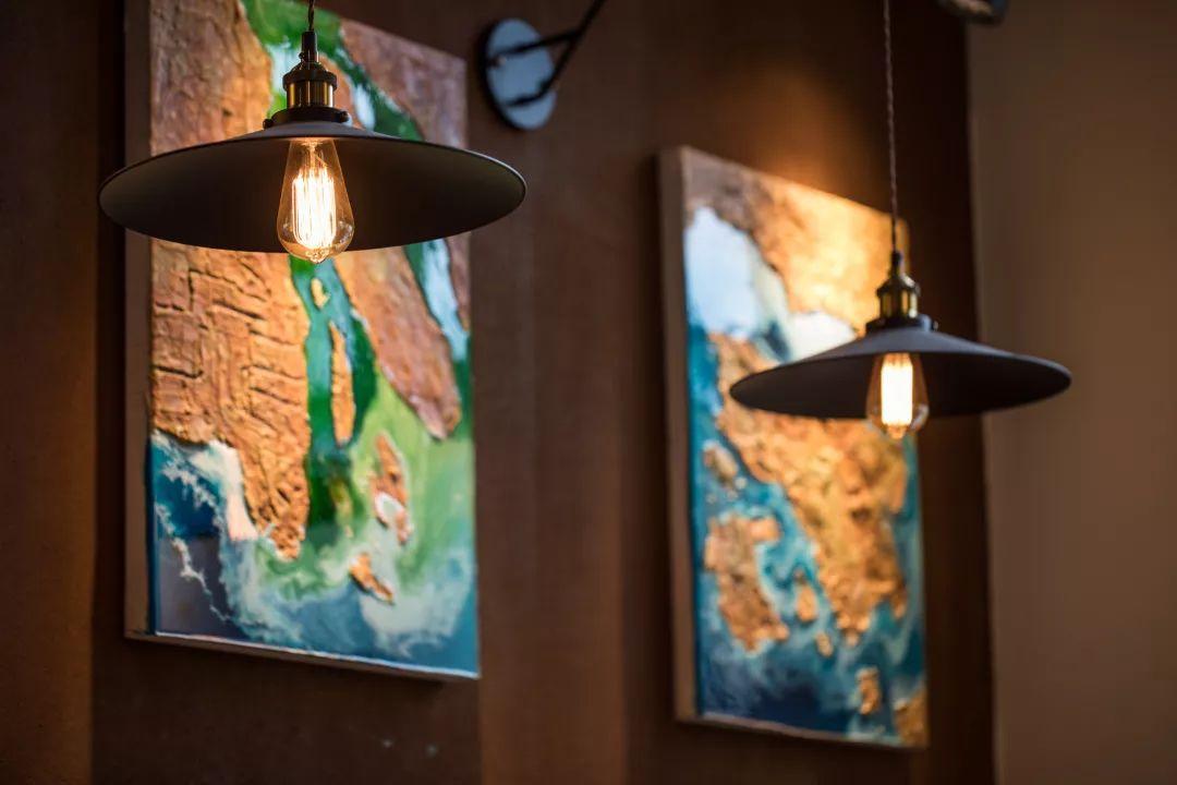 一挤就爆奶的超薄0.1pizza，被外国朋友吹上天