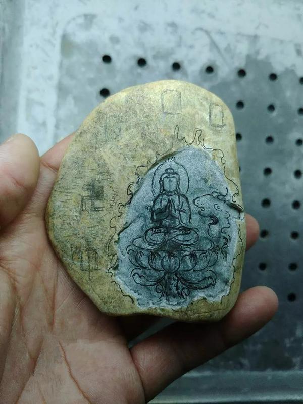 有特色的翡翠挂件有哪些,别致又经典的翡翠挂件