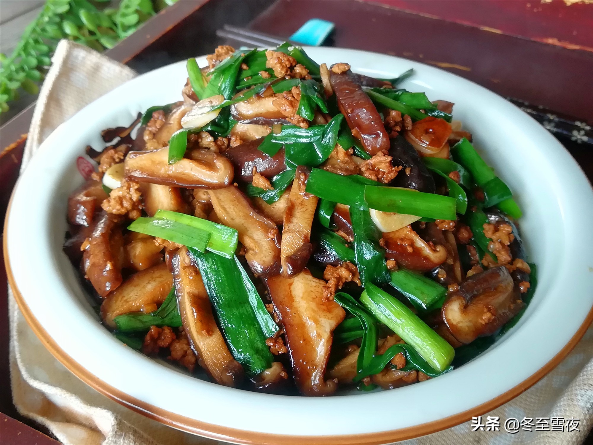 买了好多品种蘑菇怎么做好吃,新鲜蘑菇怎么做最好