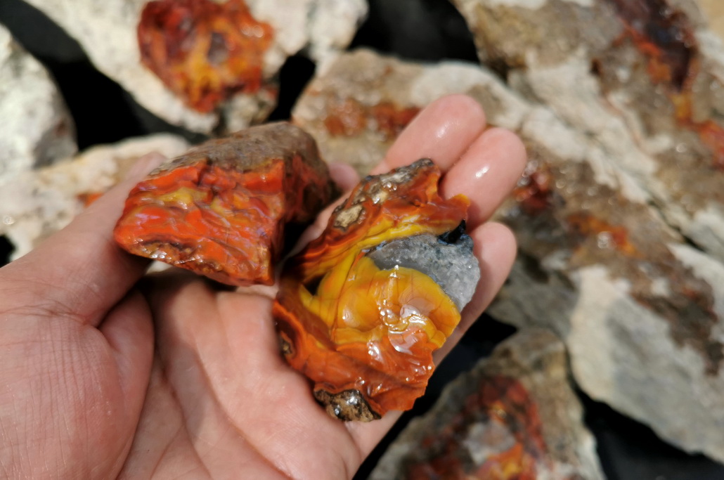 十家子战国红玛瑙价格,十家子镇玛瑙市场大集