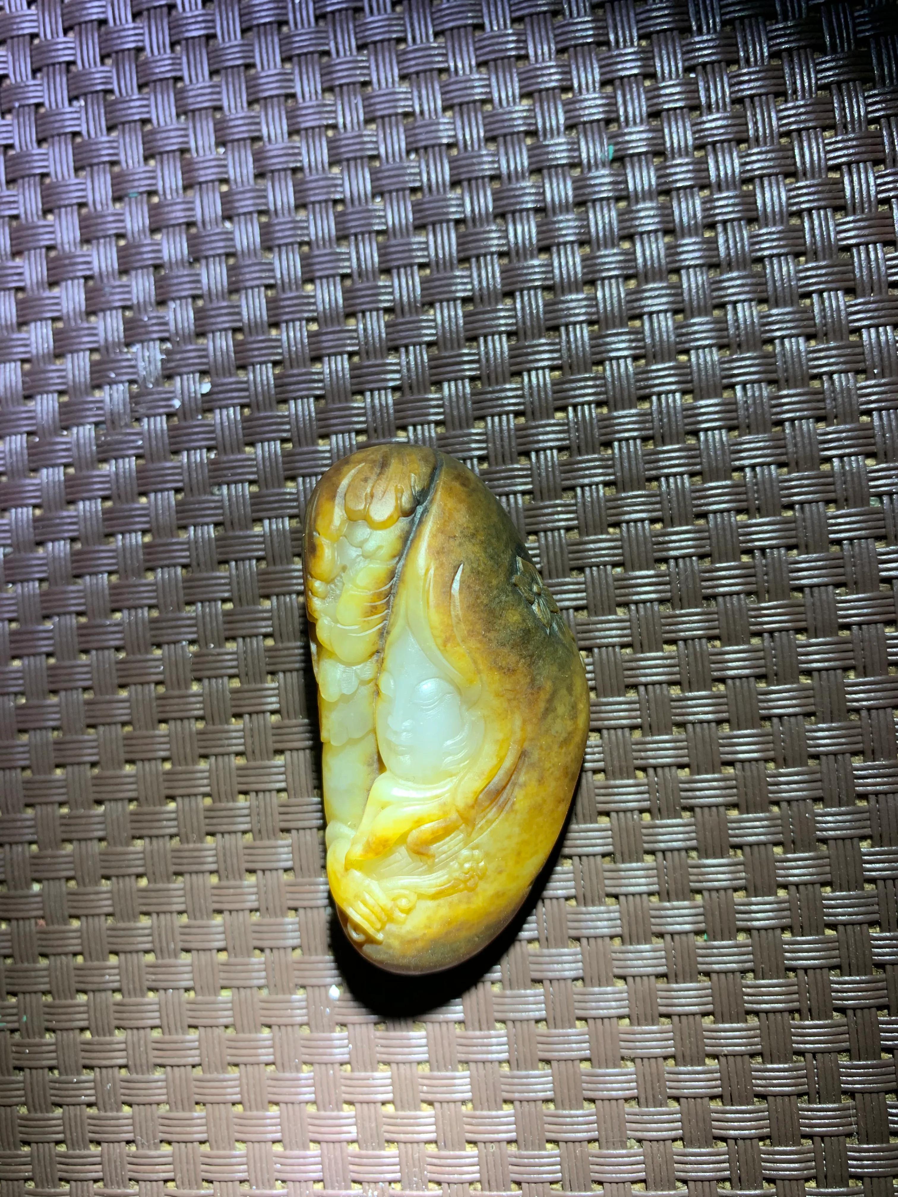 和田玉打灯有发亮的结构,和田玉打灯鉴别方法