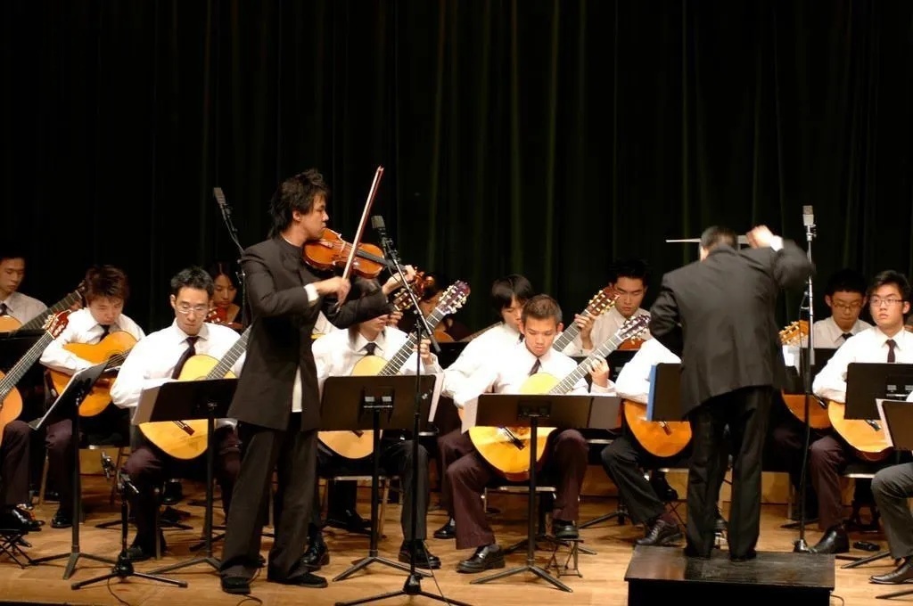 万千首旋律背后，流动的世界，真实的「人」