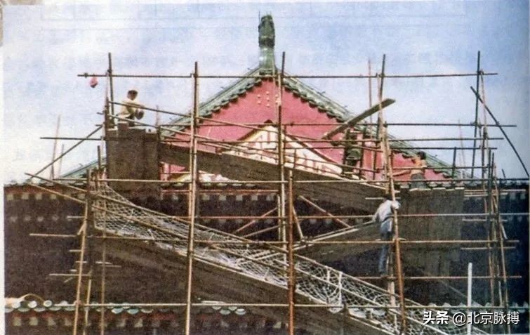 钟鼓楼历史真相,1983年北京钟鼓楼修复