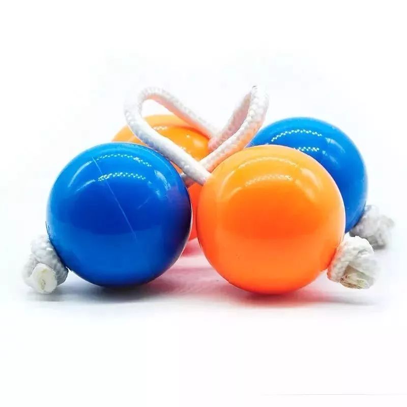 七月念“雀”，意思是七月像小鸟一样飞走了