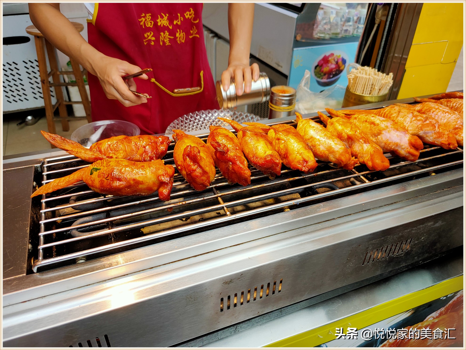 最受年轻人欢迎的小吃摊推荐,最火的十种地摊小吃