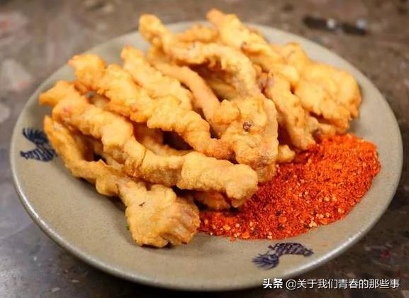 炸酥肉用面粉还是淀粉才酥脆,炸酥肉时裹淀粉好还是面粉好