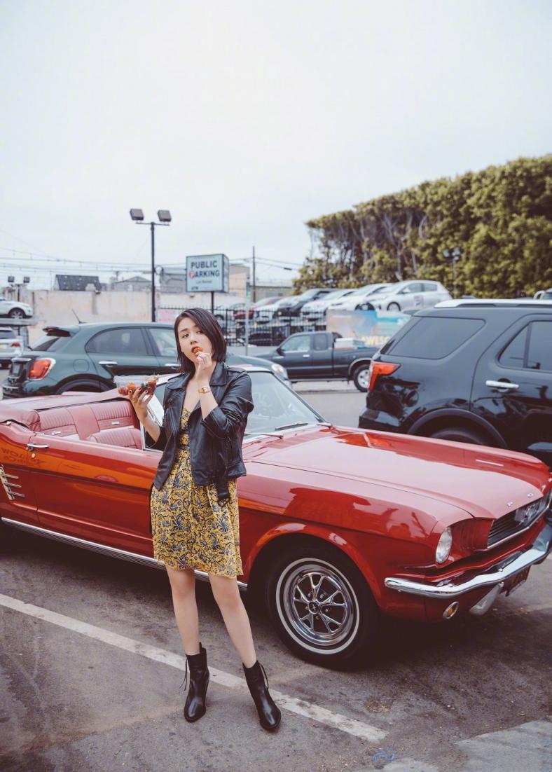 戚薇李承铉黄色衣服 (李承铉戚薇黄色衣服)