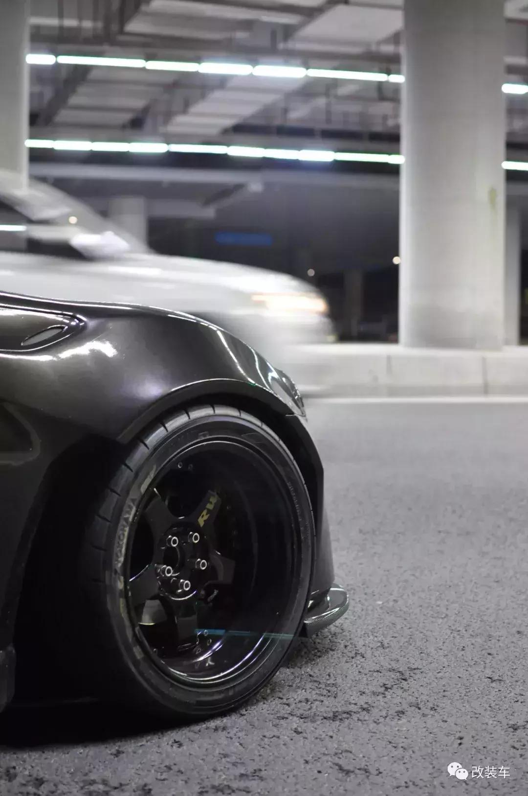 丰田86轮毂装18寸还是17寸好,丰田86加宽体