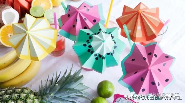 手工小伞可以折叠不用双面胶,幼儿园简单手工雨中小伞