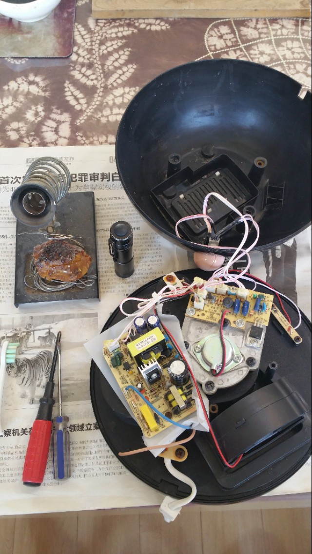 美的加湿器进水了怎么修,美的加湿器修理过程