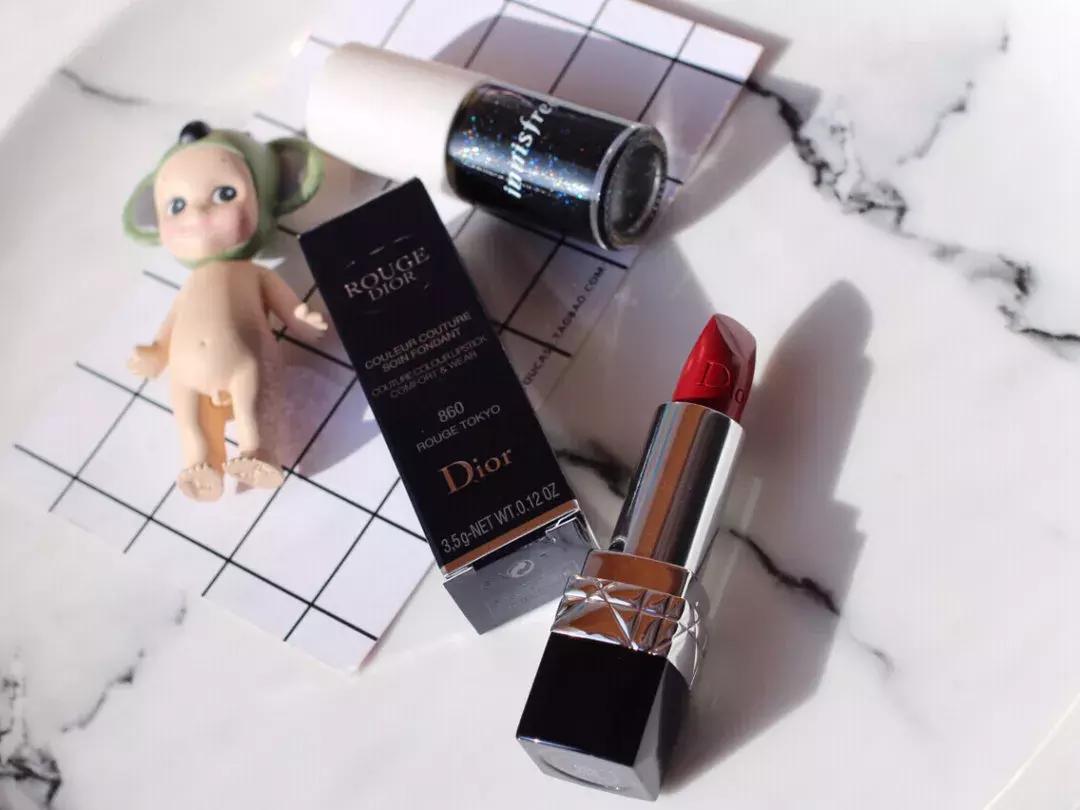 樱桃色同款口红,女明星用的樱桃红口红