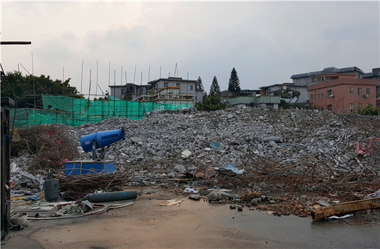 广东佛山：谁搞垮了“内衣大王”嘉莉诗