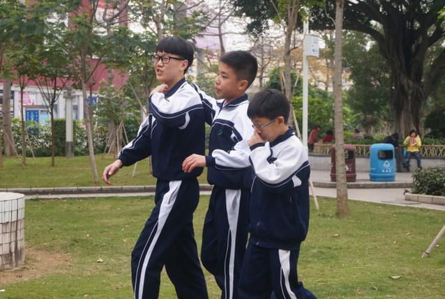 13岁男孩身高167需要补钙吗,13岁男孩身高1米85看病