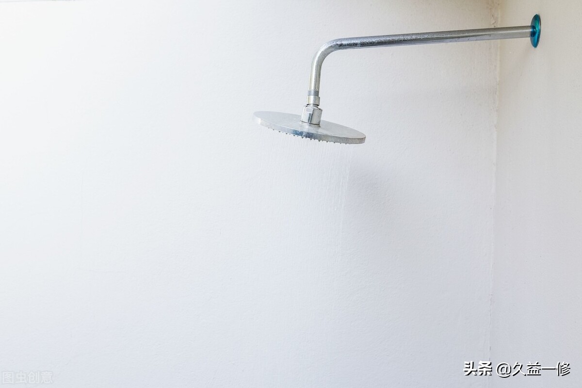 花洒打开漏水维修方法,花洒管漏水是花洒坏了吗