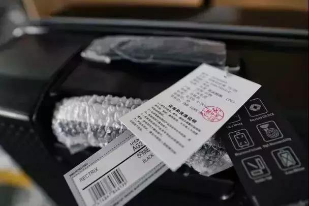 浙江情侣做微商卖“新秀丽”，几个月就买奔驰住别墅！结果悲剧了