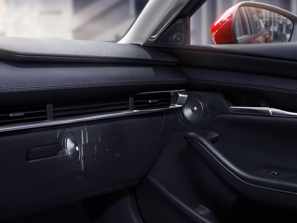 最新马自达3昂克赛拉1.5自吸,马自达3昂克赛拉2.0质擎版测试